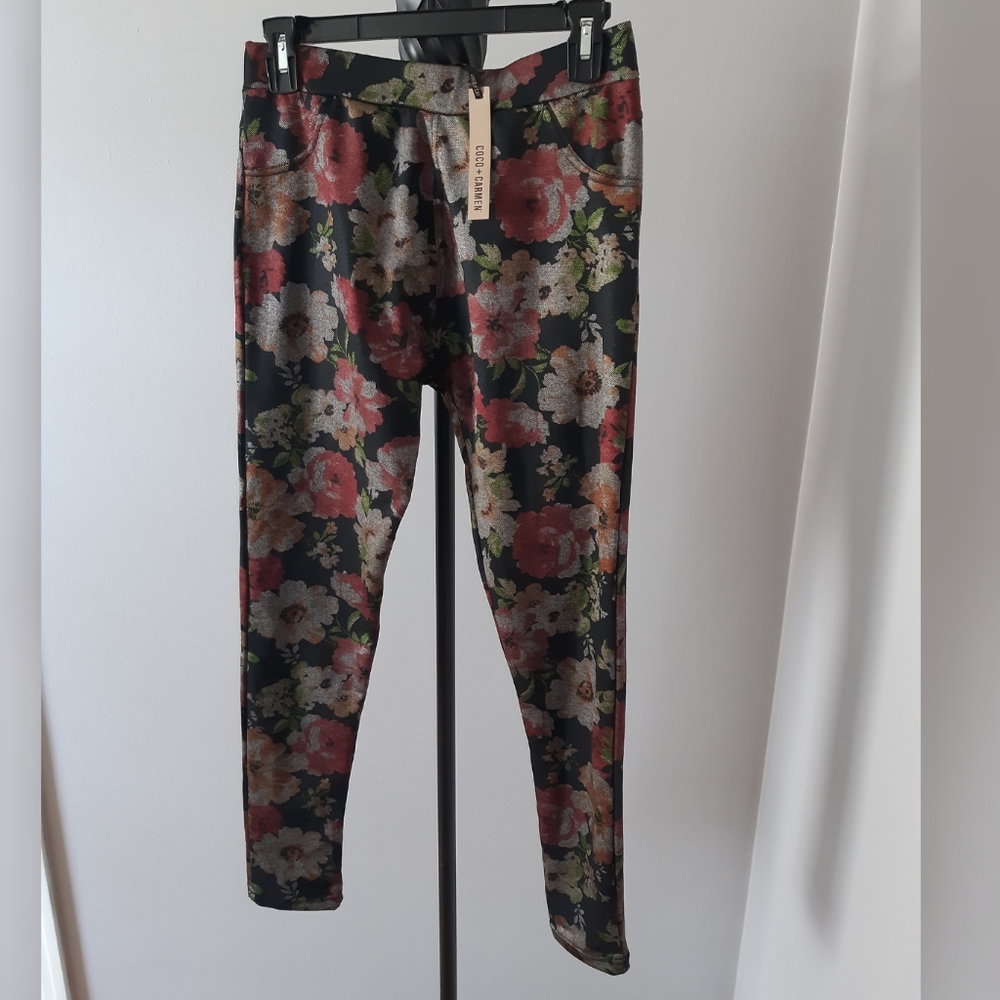 🍁Coco + Carmen flower Boutique Leggings